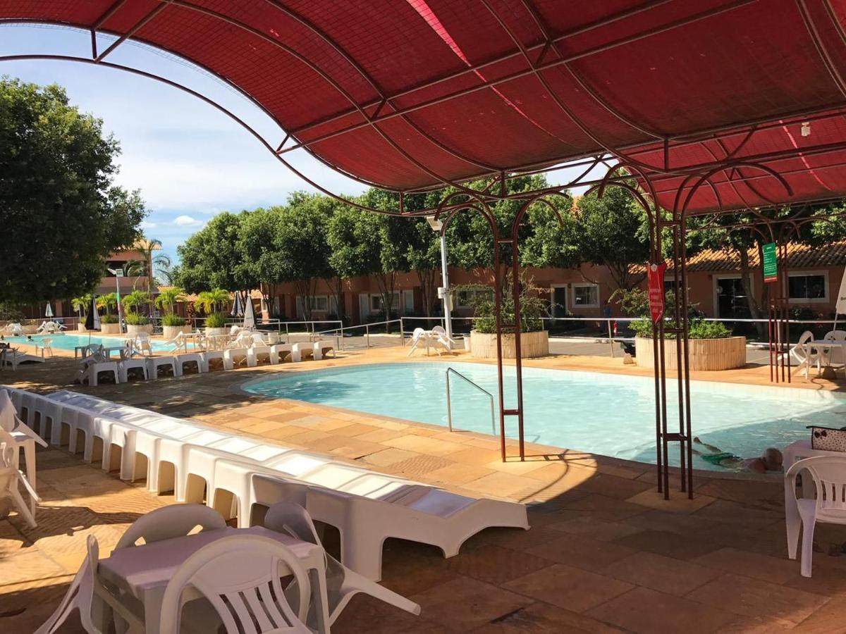Diroma Fiori Com 1 E Banheiro Social Extra Aparthotel Caldas Novas